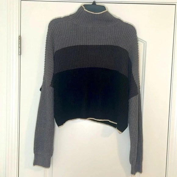 NWT Wonderly Cotton Blend Striped Oversize Crop Sweater Size Large NWT - Picture 2 of 4